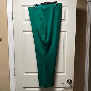 Never worn, but not NWT. Worthington woman size 26w bold emerald green slacks